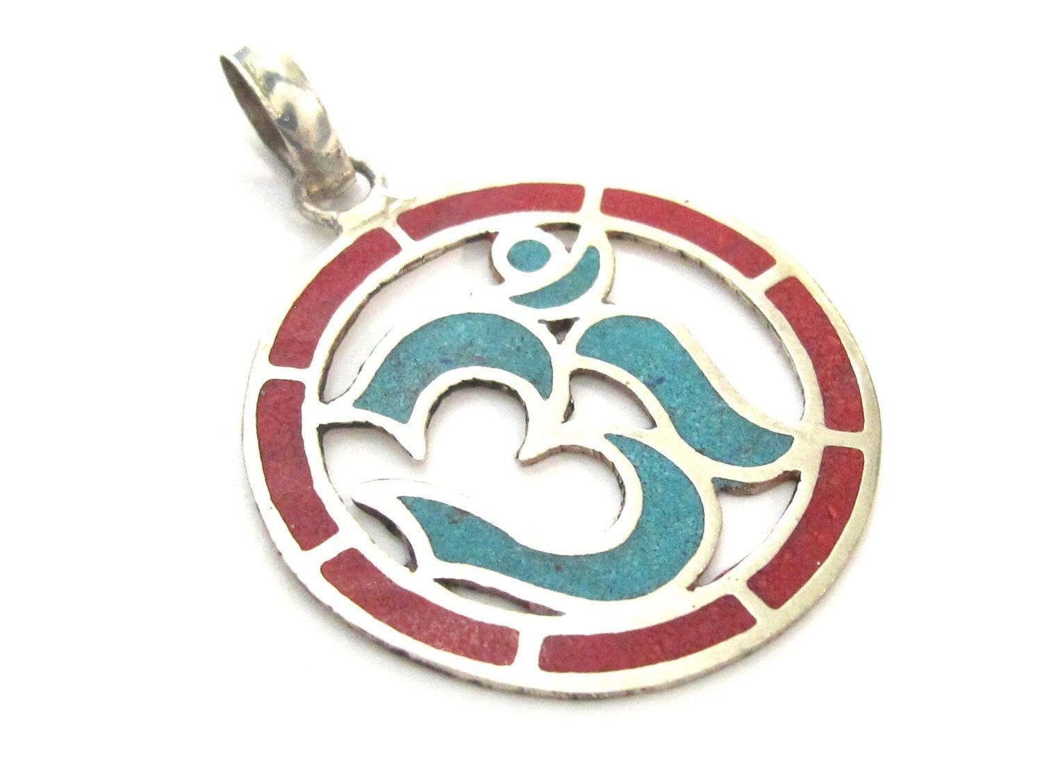 1 pendant - Sanskrit Om Round shape Nepal pendant with turquoise coral inlay - yoga charms PM540D
