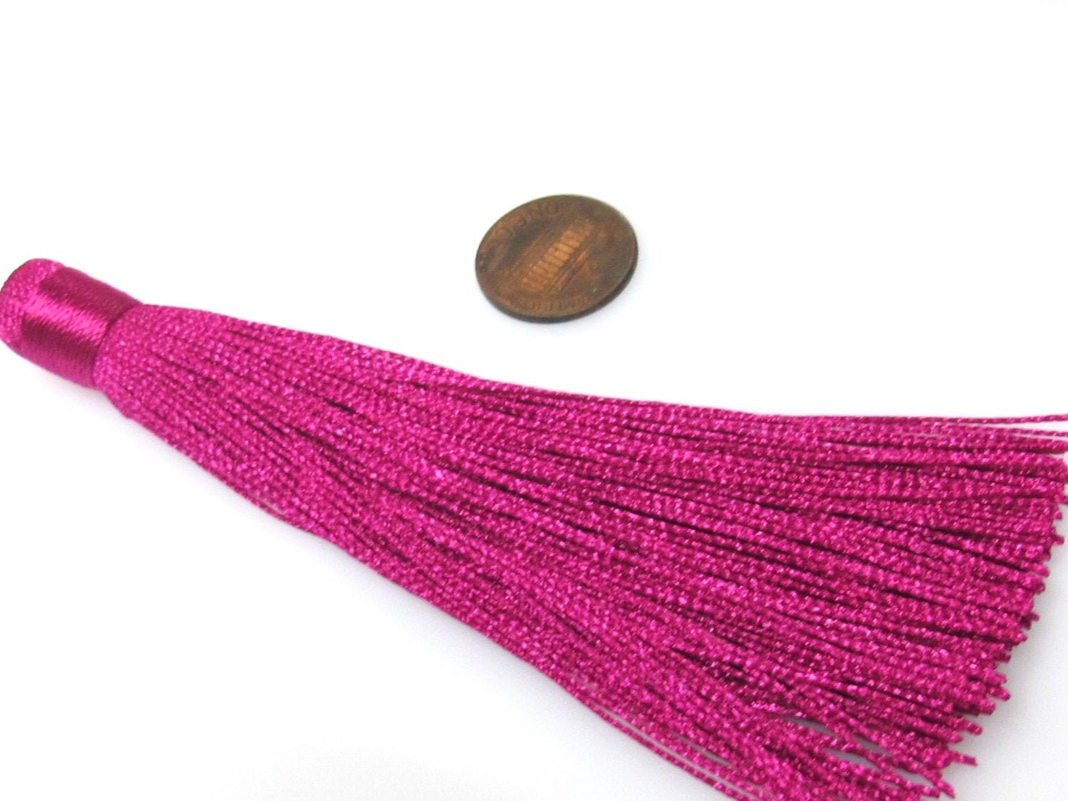 1 Piece - Long magenta fuschia color tassel charm supplies - 120 mm long - BD874B