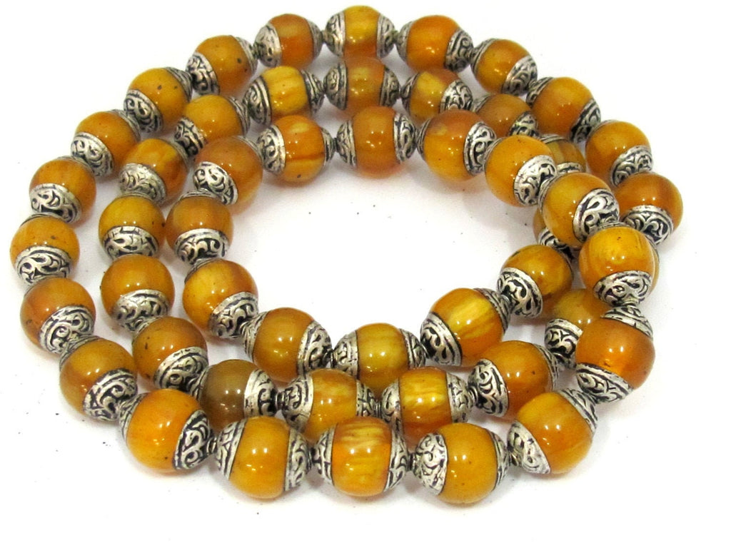 4 BEADS - Tibetan beads - Tibetan copal resin silver capped beads - BD587E