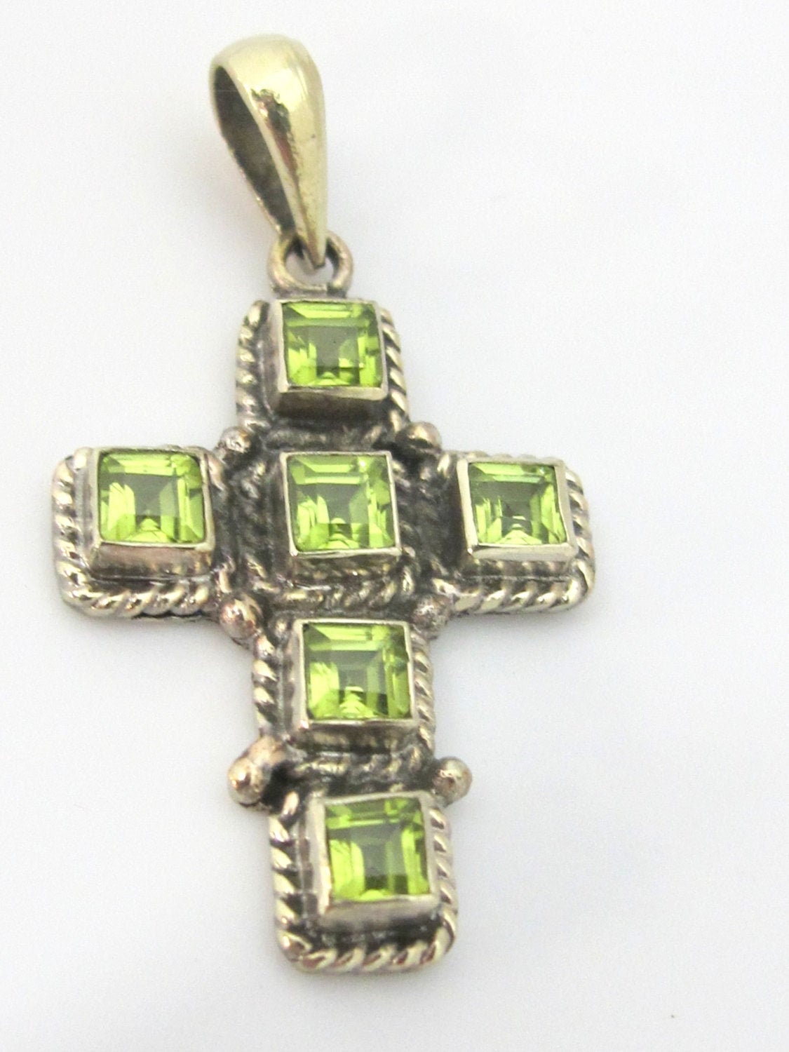 1 Pendant - Tibetan silver faceted green peridot gemstone cross pendant from Nepal - PM446B