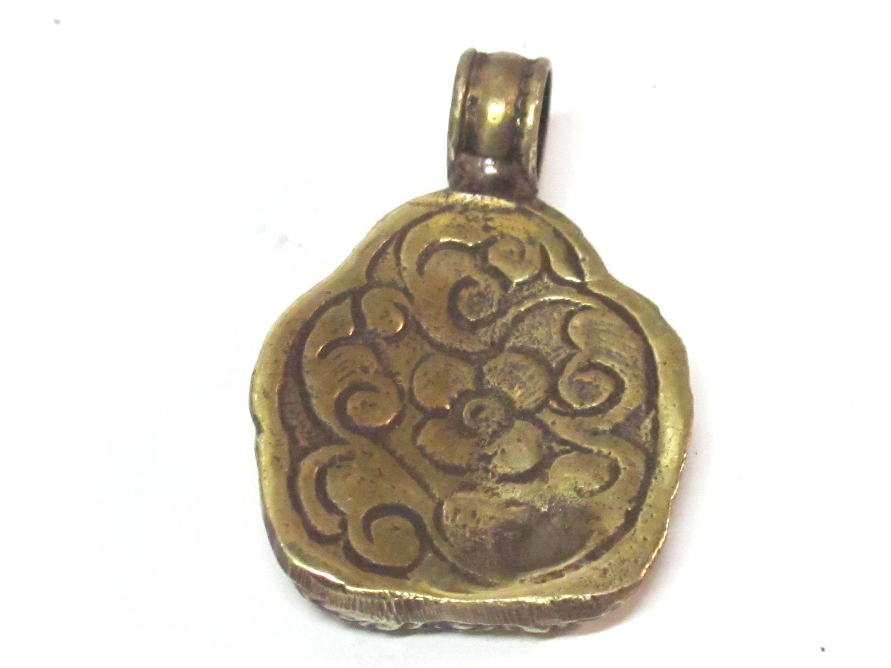 Tibetan solid Brass Chenrezig Buddha Avalokiteshvara pendant with reverse floral carving from Nepal - PM464B