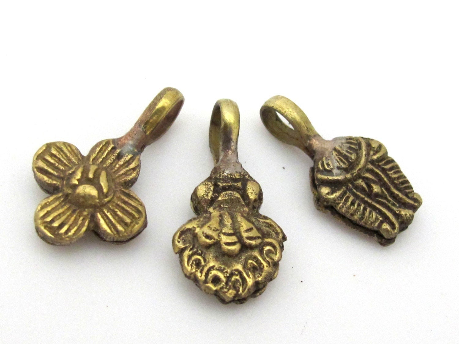 Tibetan mala counters - set of 3 brass counter - Assorted designs Tibetan lotus flower dorje floral brass mala counters - GB003K