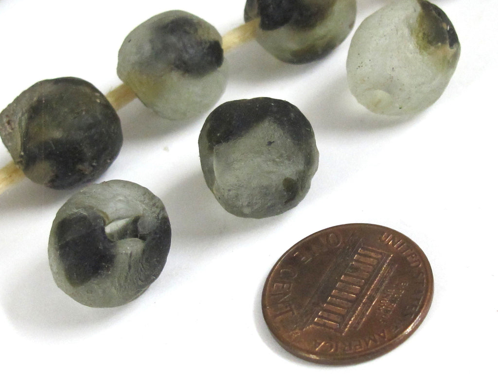 8 BEADS - Thick spotted recycled ethnic ghana recycled glass beads grey black white tone - AB011