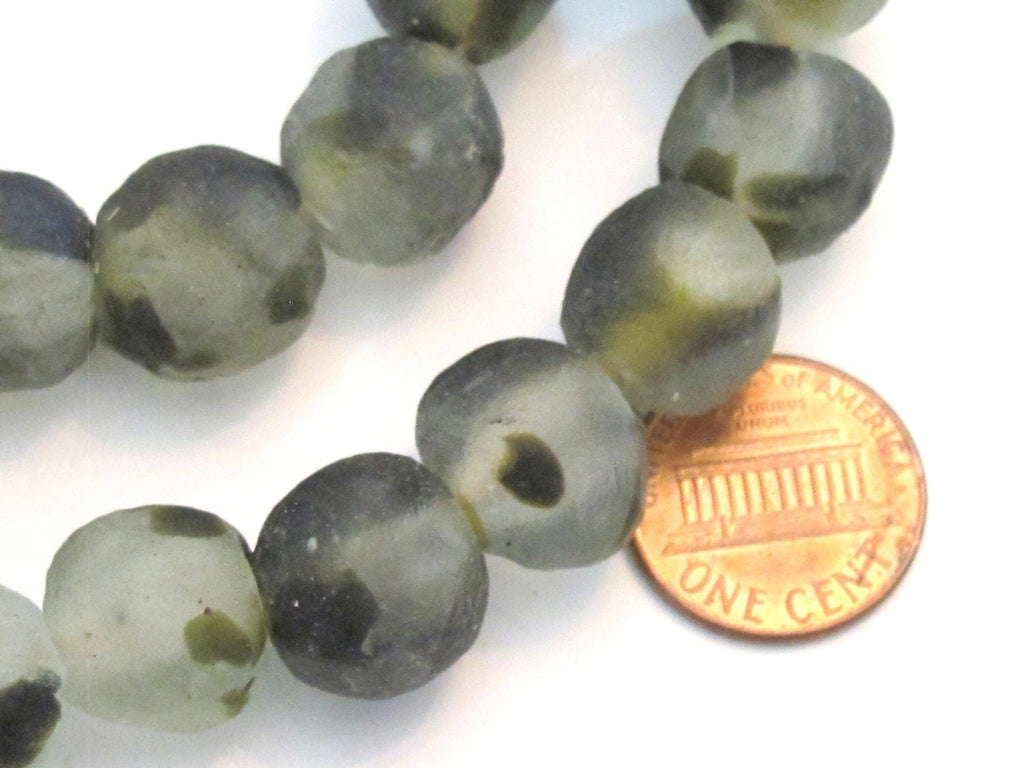 8 BEADS - Thick spotted recycled ethnic ghana recycled glass beads grey black white tone - AB011