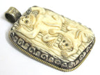 1 Pendant - Large Ethnic Tibetan carved recycled cattle bone frog design pendant with flower carving on reverse side - PB001D