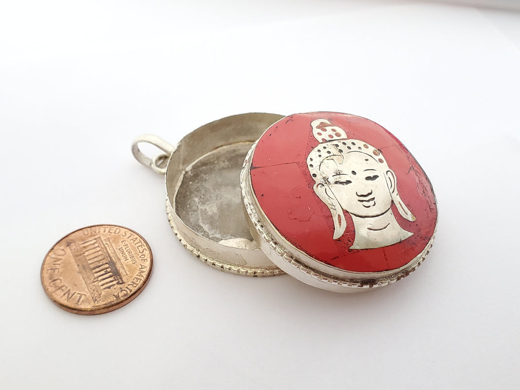 Beautiful Tibetan Buddha face Box Pendant with dyed inlay - PM148b Nepalbeadshop