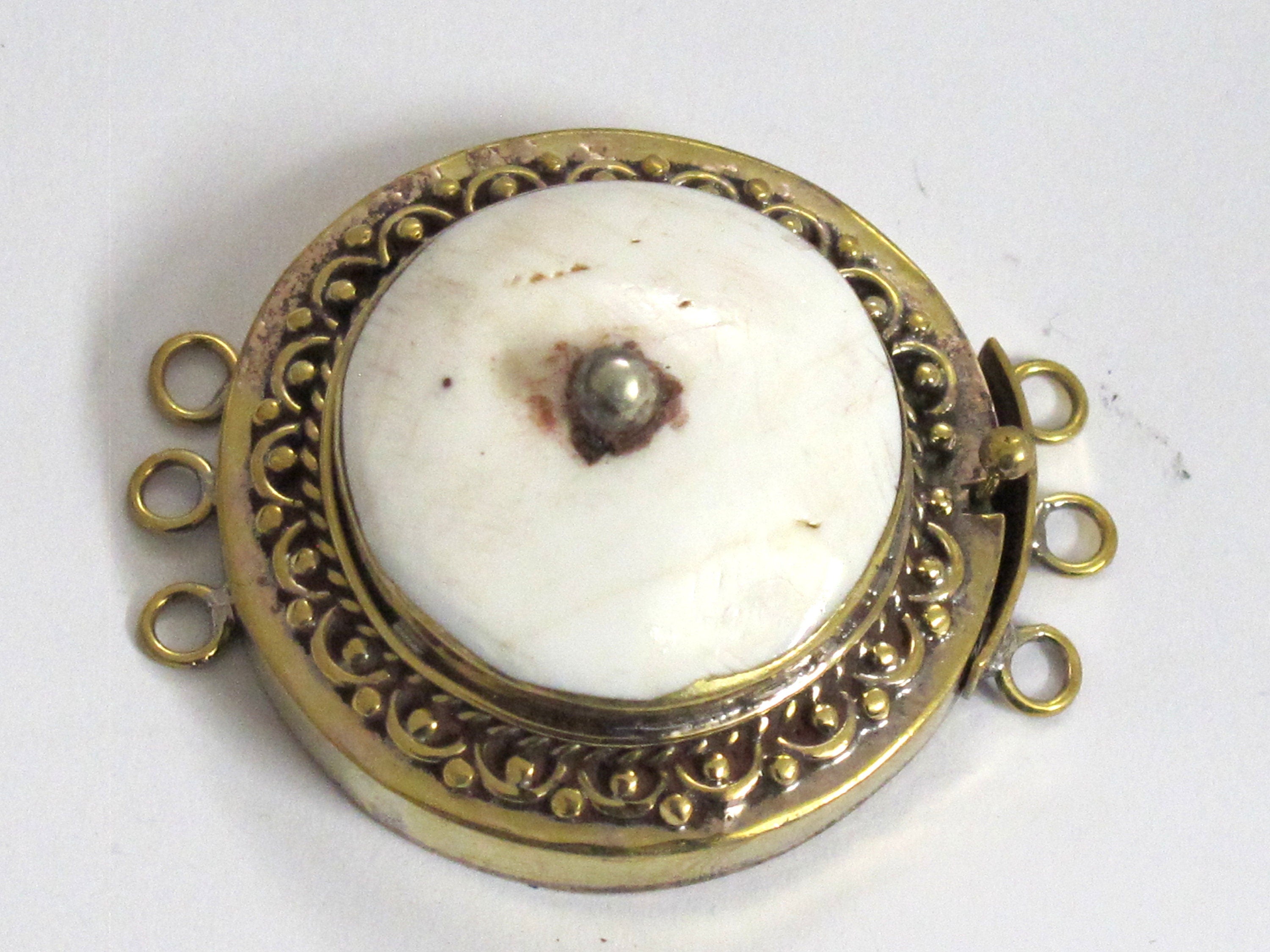 1 clasp - Large ethnic tribal Tibetan naga conch shell inlaid clasp pendant - PM369E