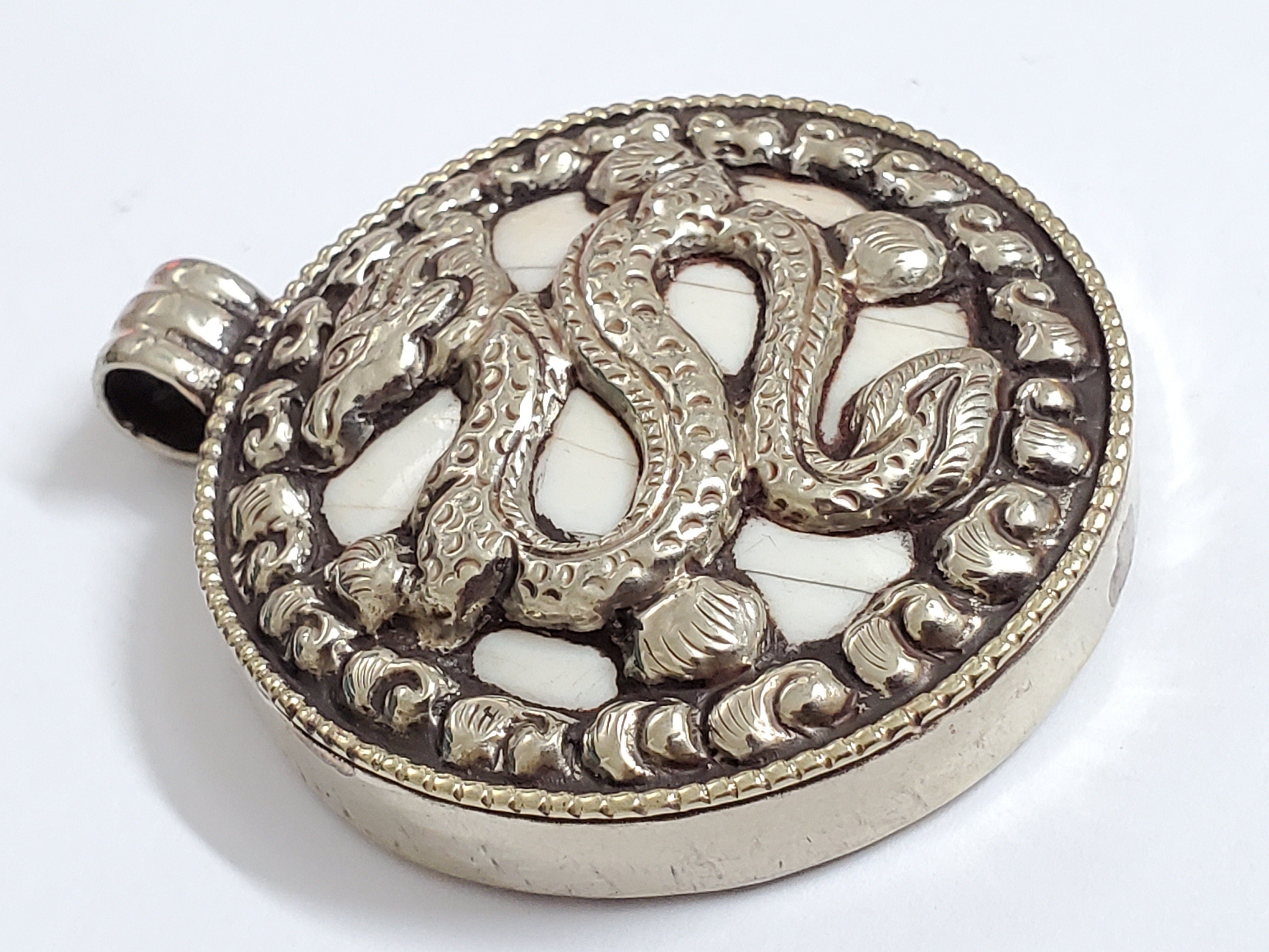 OOAK - Tibetan dragon and deer design ethnic naga conch shell Reversible pendant - PM199B