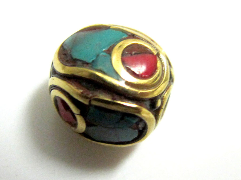 2 beads -Nepal bead tibetan focal bead brass bead - Oval shape brass beads from Nepal with turquoise inlay - BD151