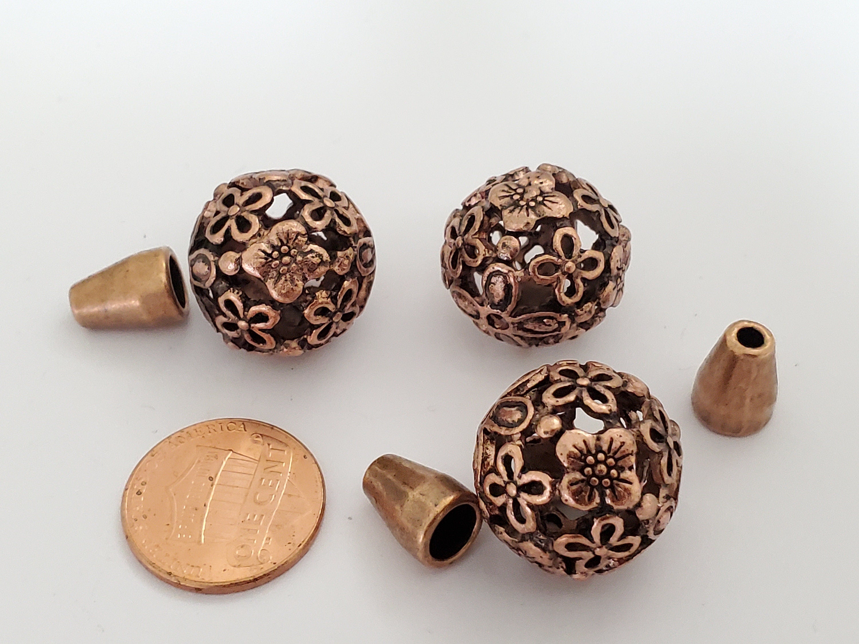 1 set - Tibetan copper tone 2 hole cut flower net design Guru bead 18 mm size with cone column bead - GB072