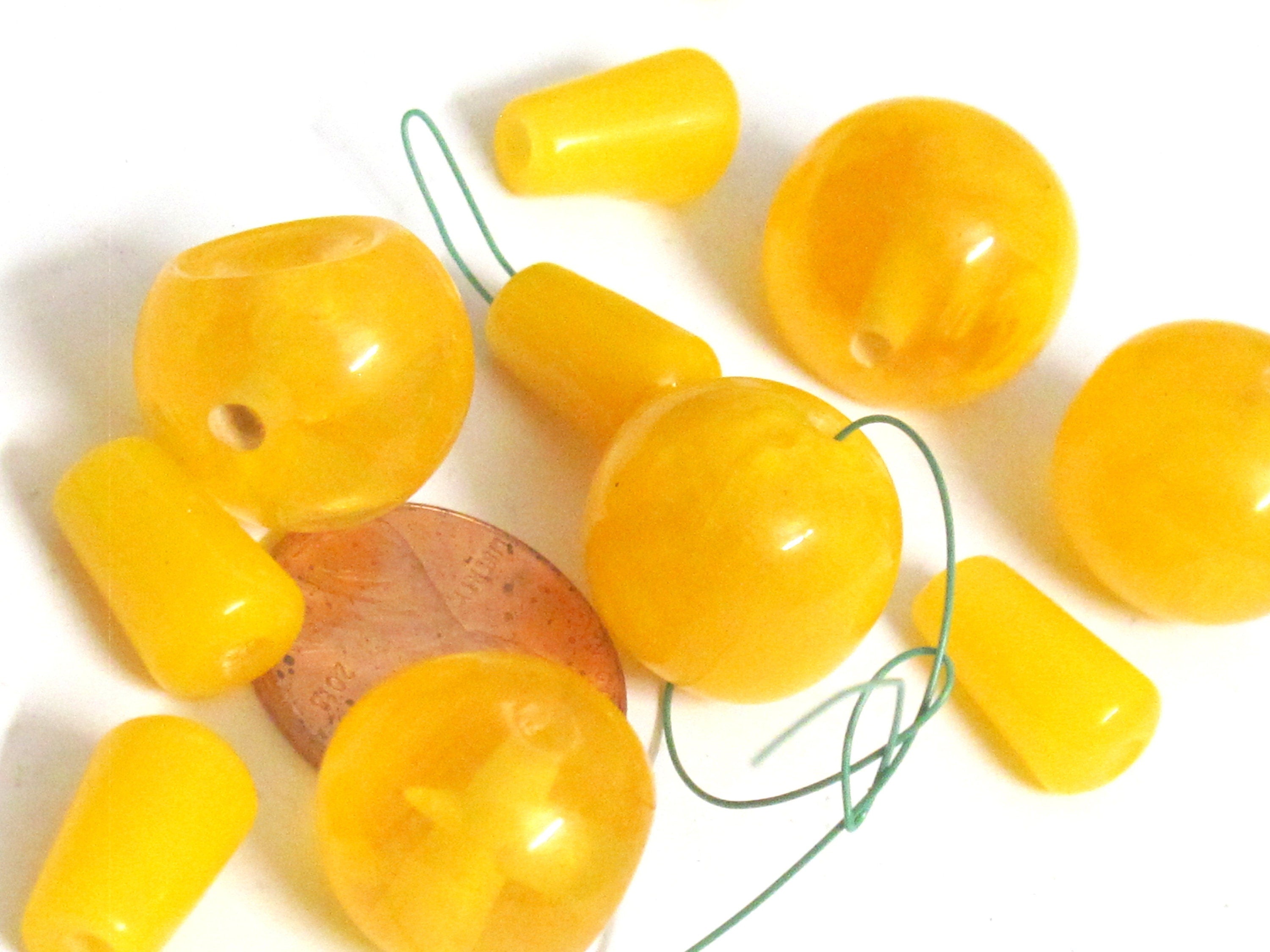 3 Guru Beads - 16 mm Tibetan yellow resin Guru bead with column bead T drilled bead t hole mala making bead Nepal - GB074