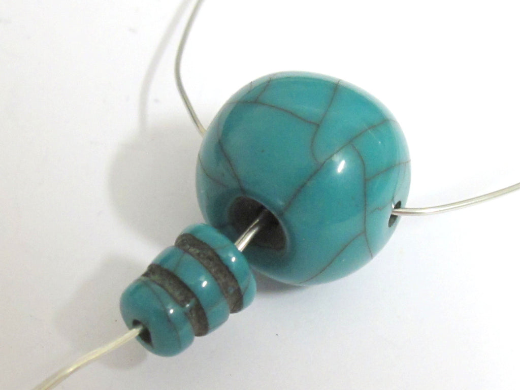 1 Guru Bead - 17-18 mm Tibetan crackle resin Guru bead with column bead T drilled bead t hole mala making bead Nepal - GB075A