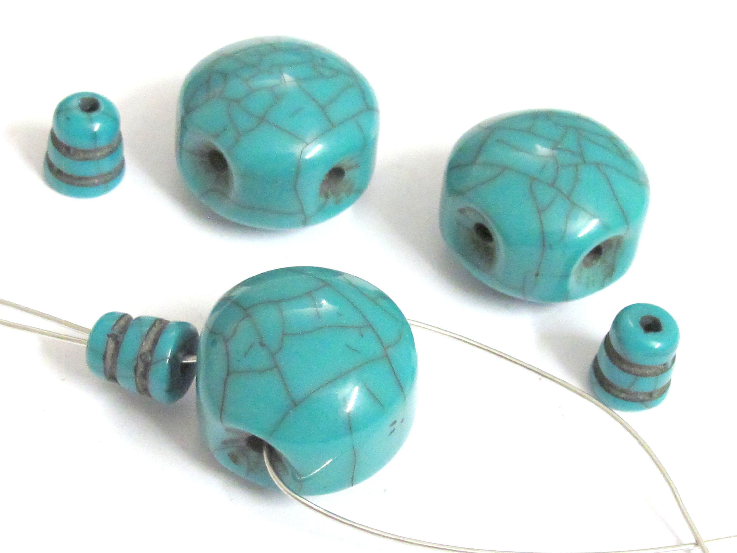 1 Guru Bead - Tibetan crackle resin Guru bead with column bead T drilled bead t hole mala making bead Nepal - GB075B
