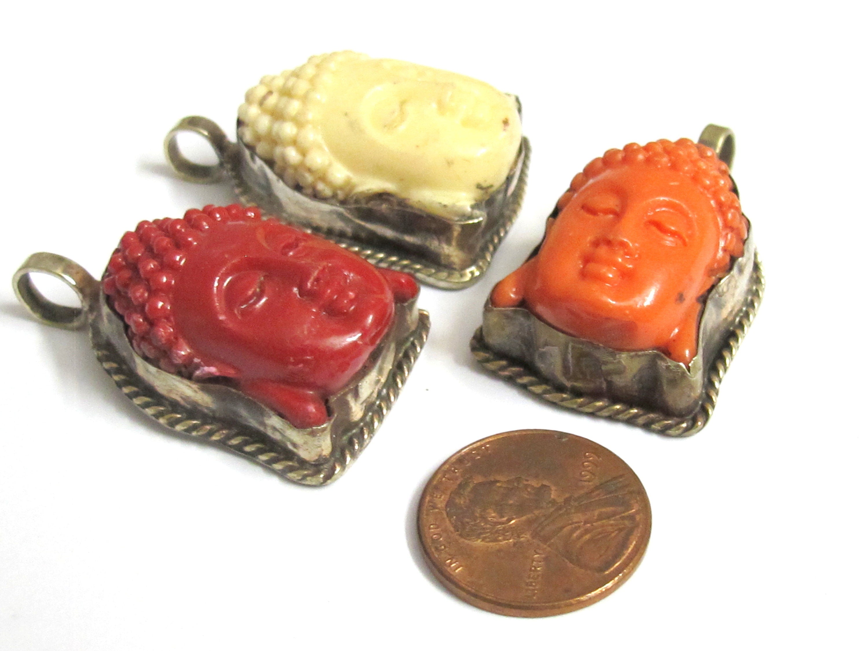 1 pendant - Tibetan Nepal resin Buddha face pendant with floral carving on other side-- PM485B