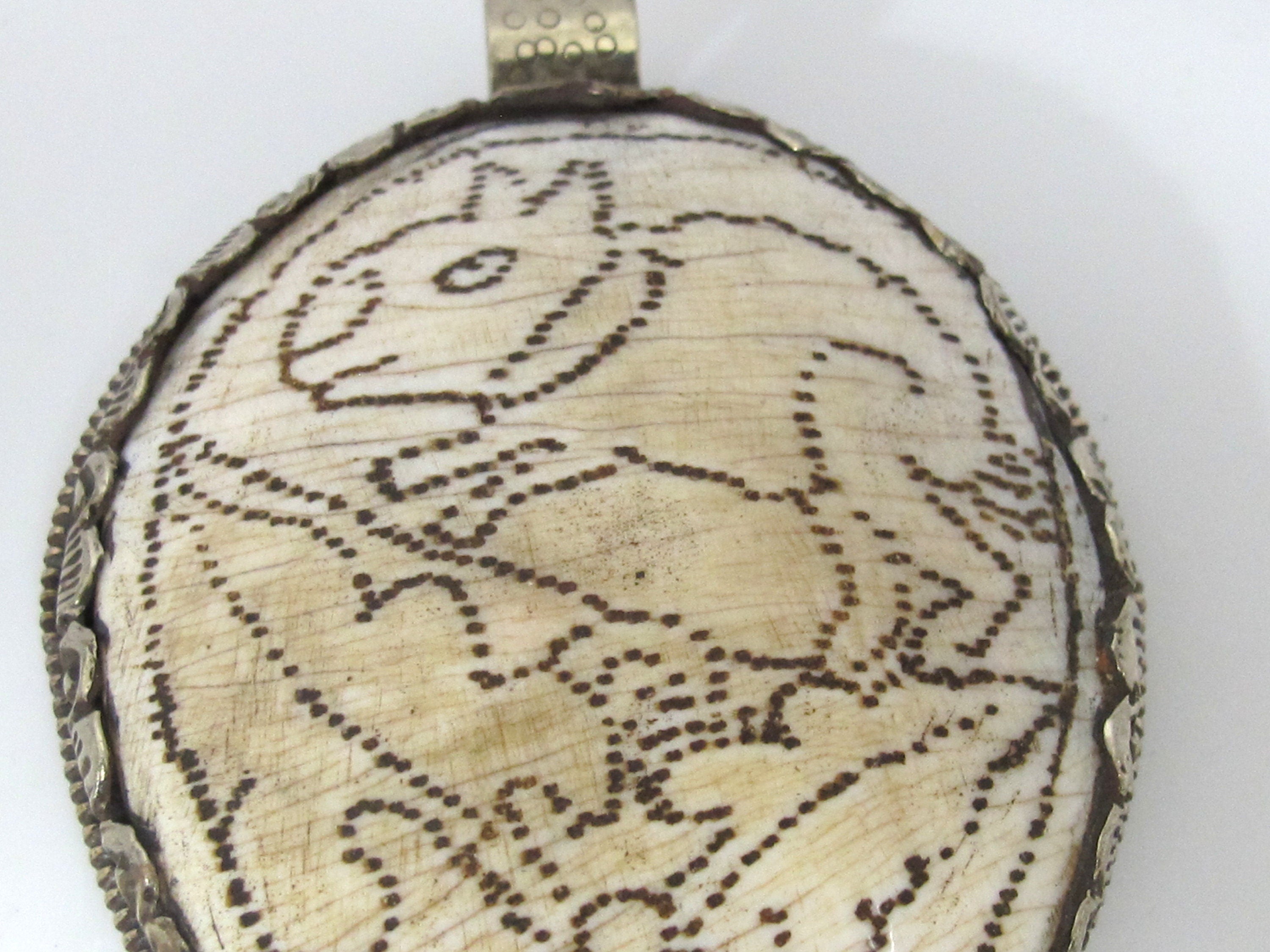 OOAK unique Ethnic Rustic large size naga conch shell hand carved tribal rabbit animal design pendant reverse side fish carving - PM406YA