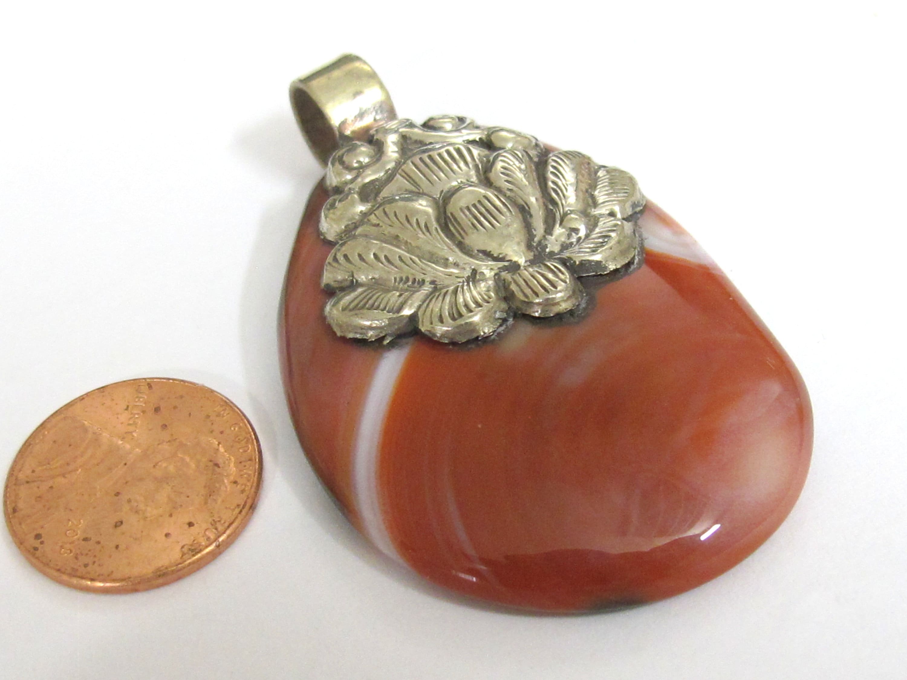 OOAK Reversible Beautiful Tibetan oval shape brown agate gemstone pendant with lotus floral design - PM582D