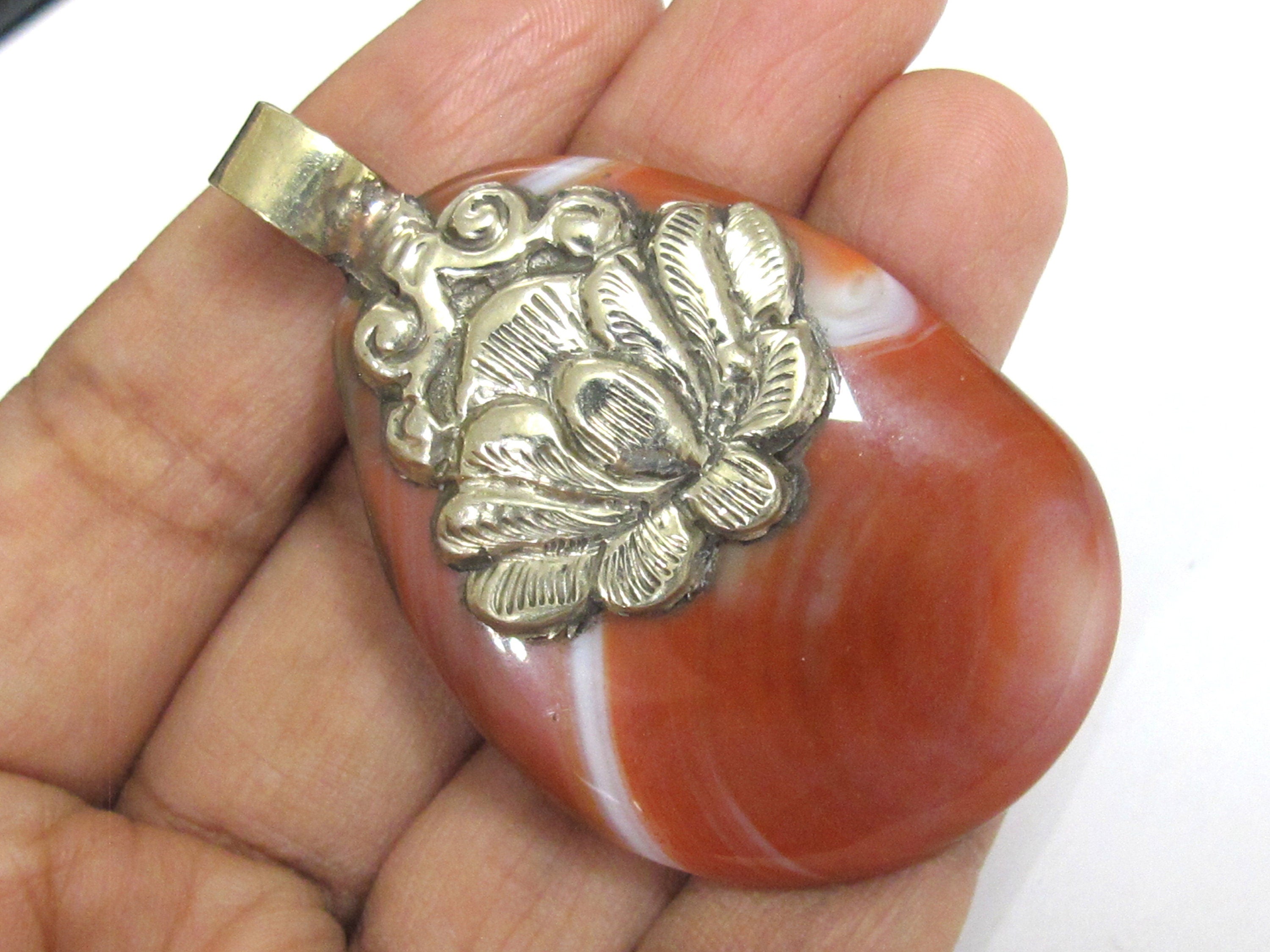 OOAK Reversible Beautiful Tibetan oval shape brown agate gemstone pendant with lotus floral design - PM582D