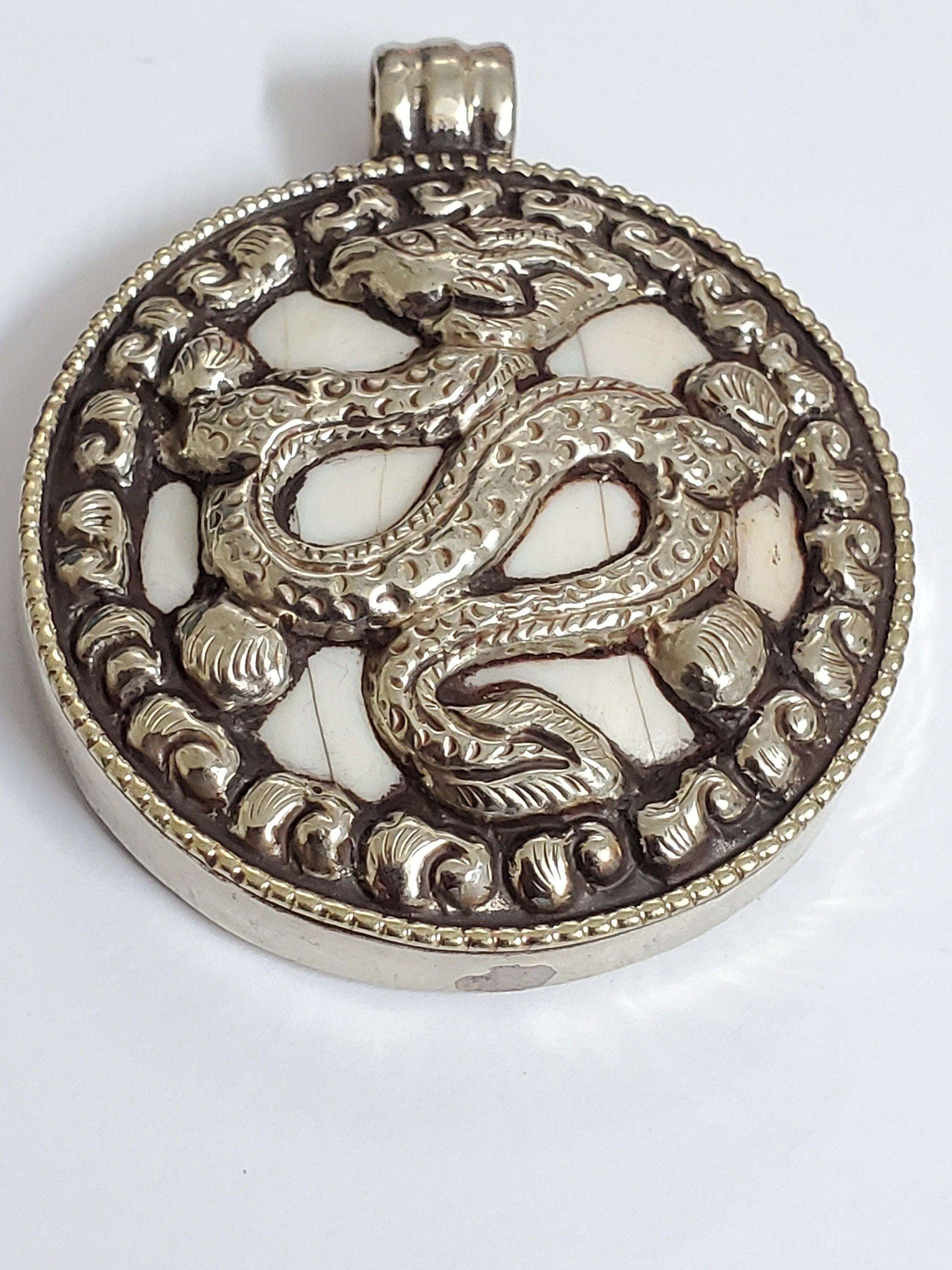 OOAK - Tibetan dragon and deer design ethnic naga conch shell Reversible pendant - PM199B