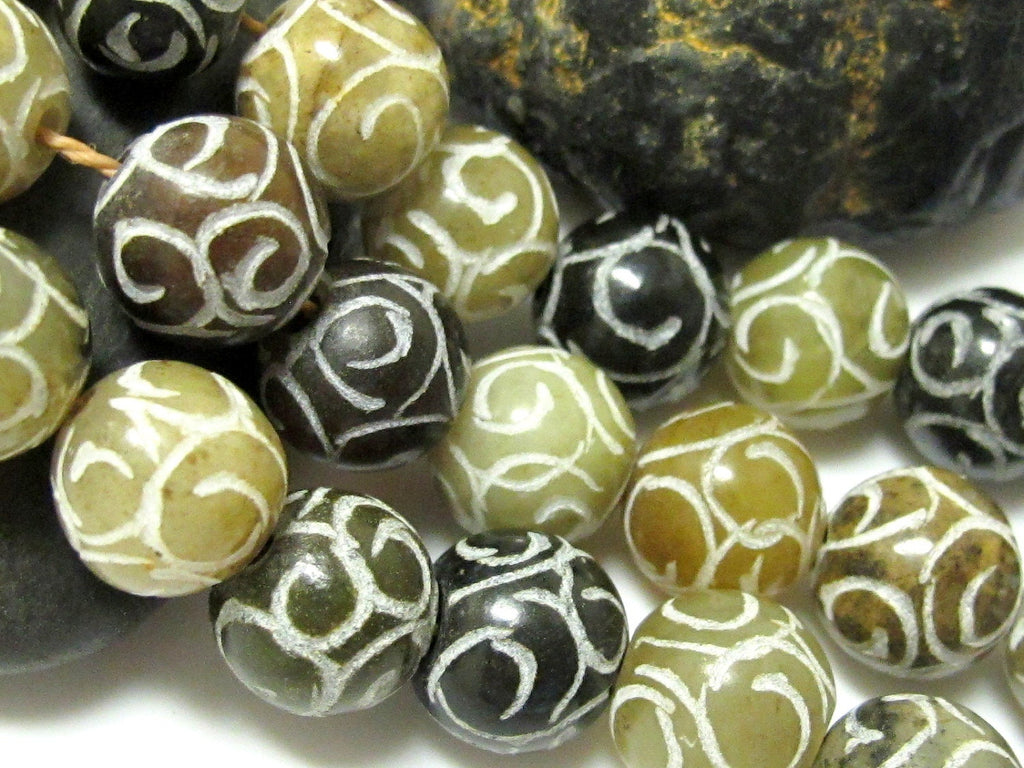 Ethnic carved Tibetan Jade gemstone beads - 4 beads - 11 mm size - GM003