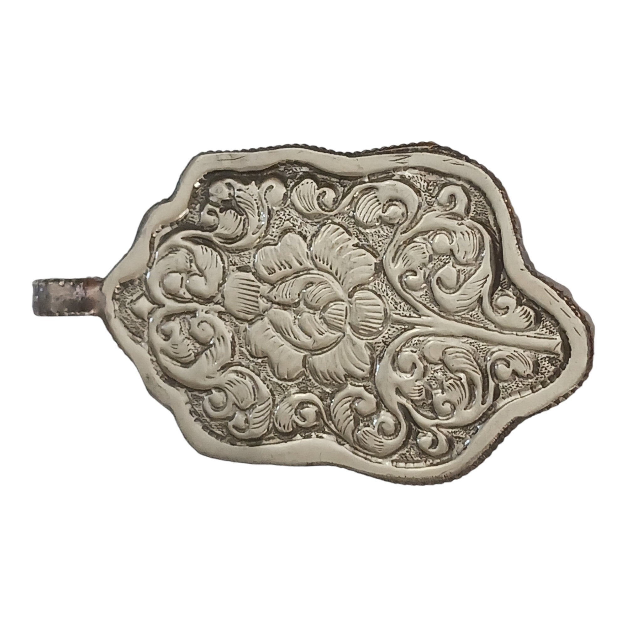 1 Pendant - Tribal carved face recycled cattle bone pendant with floral carving reverse side Nepal - PB006C