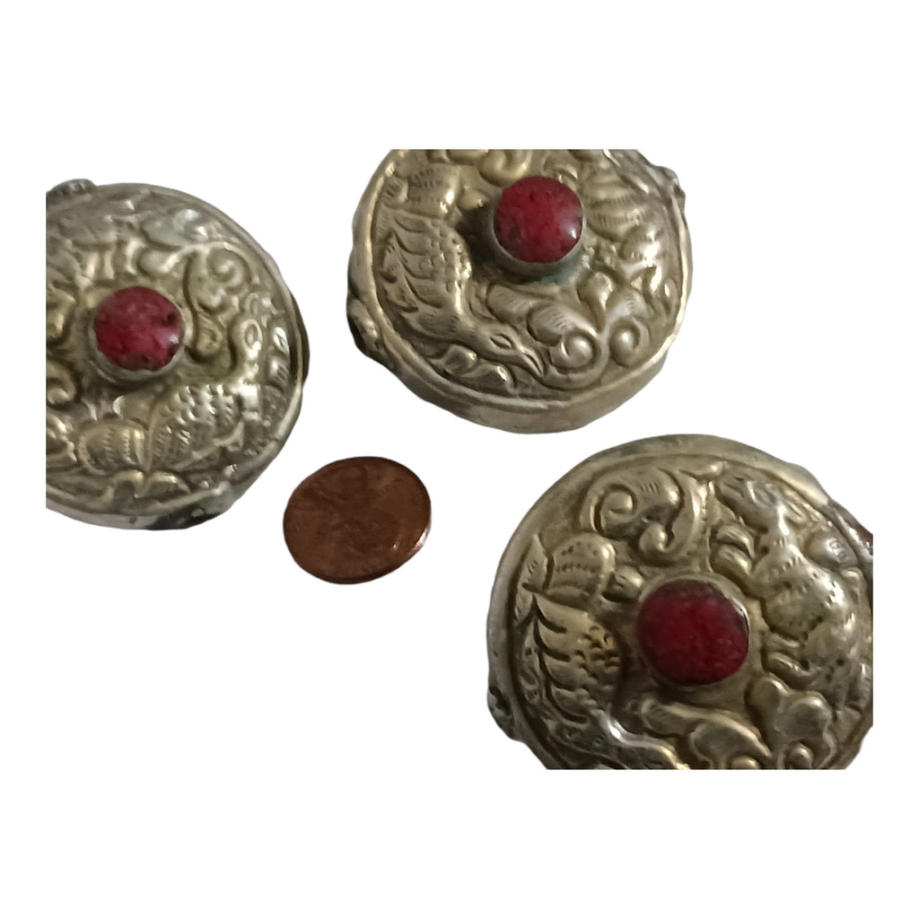 1 Bead - Reversible large Tibetan silver repousse Bead with inlay on both sides - BD669E