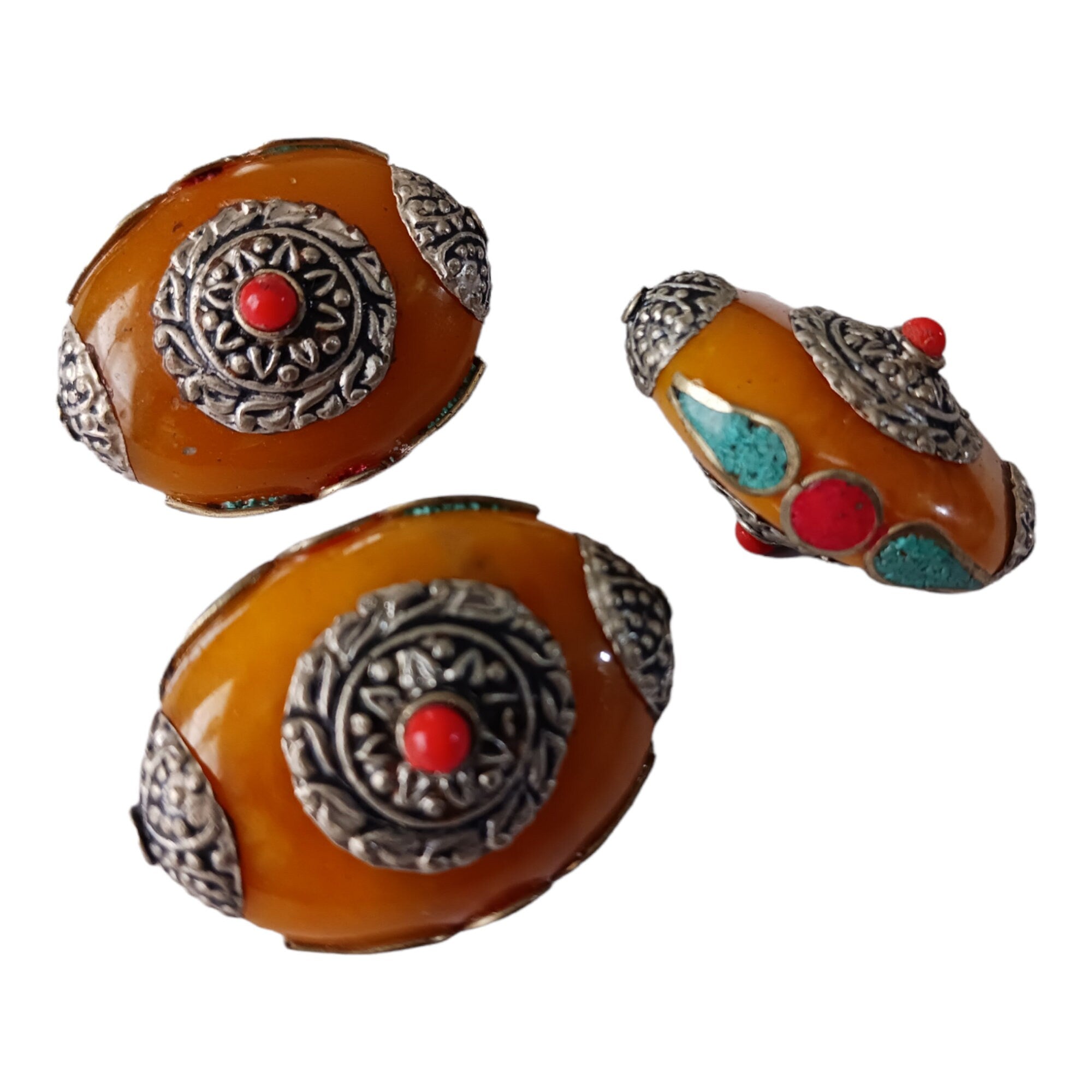 1 BEAD - Tibetan bead honey copal resin reversible beads inlaid with and turquoise Nepal beads - BD666B