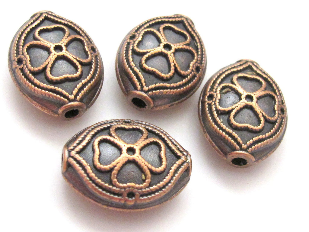 4 beads - Clover design copper tone metal beads BD187