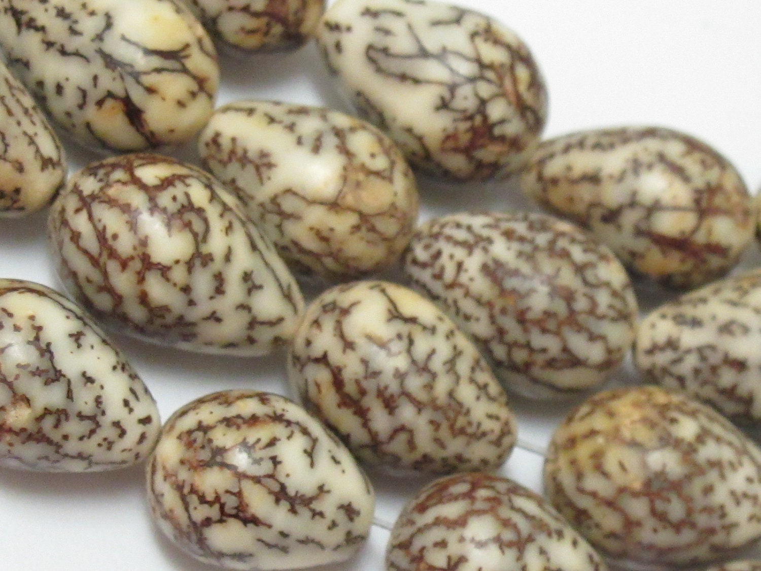 10 Beads-Natural salwag teardrop shape seed beads - NB004A