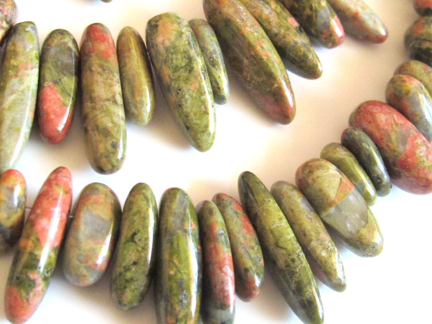 10 sticks - Natural Unakite stick beads - GM010