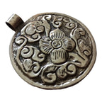 OOAK Ethnic tribal Tibetan naga conch shell Frog pendant tribal figure carved reverse side floral design -Nepal PM409MF
