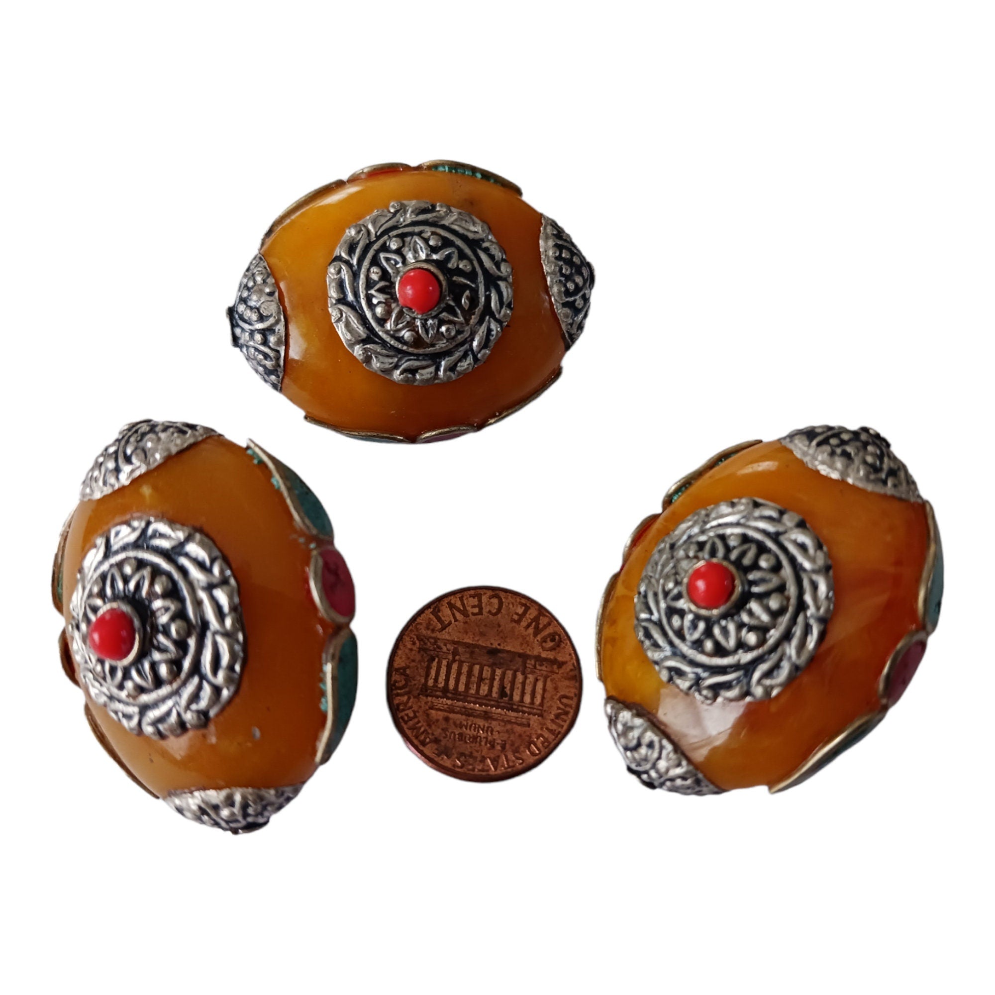 1 BEAD - Tibetan bead honey copal resin reversible beads inlaid with and turquoise Nepal beads - BD666B