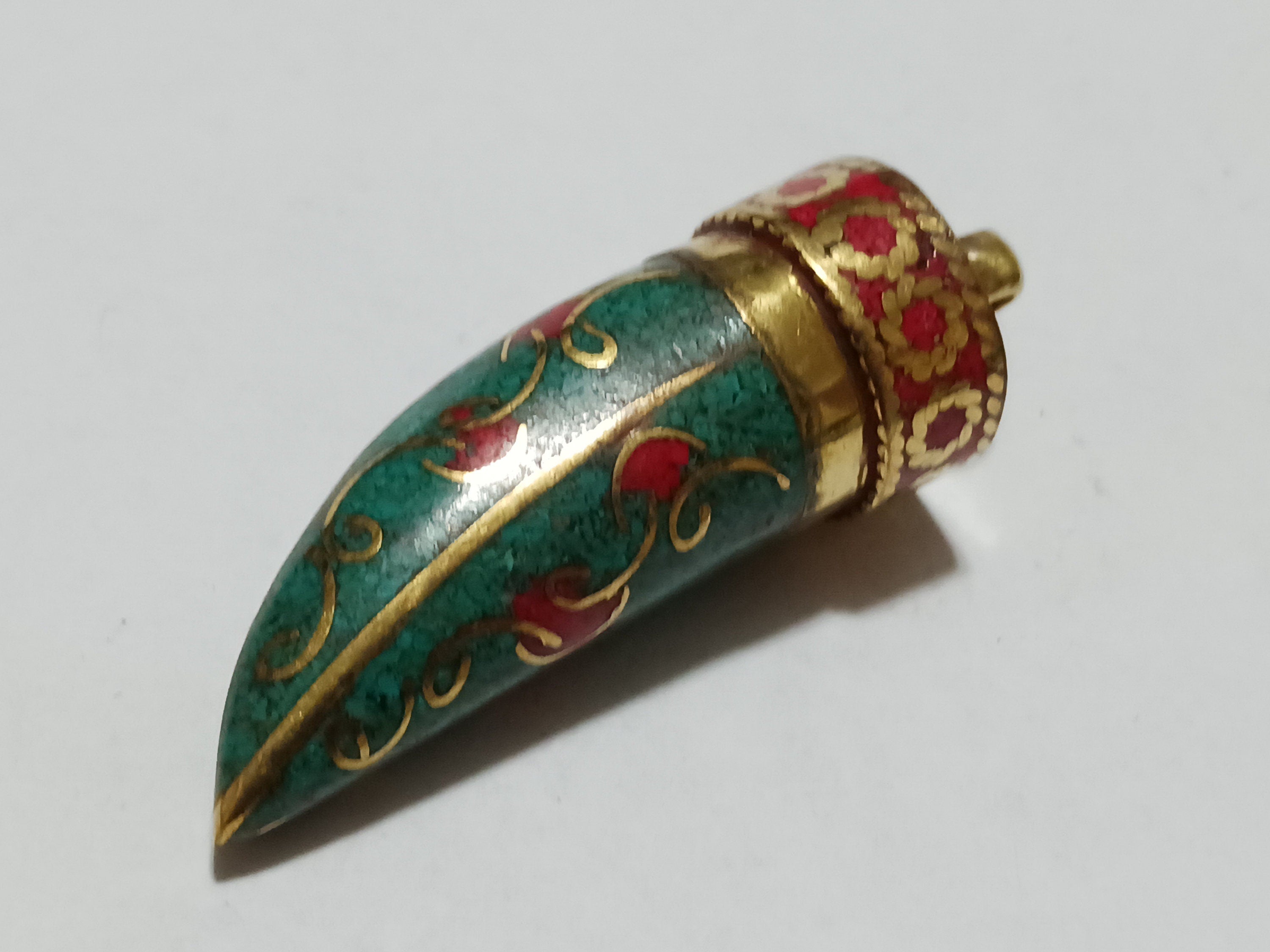 1 pendant - Tibetan brass tribal pendant floral design with turquoise inlay - PM405M