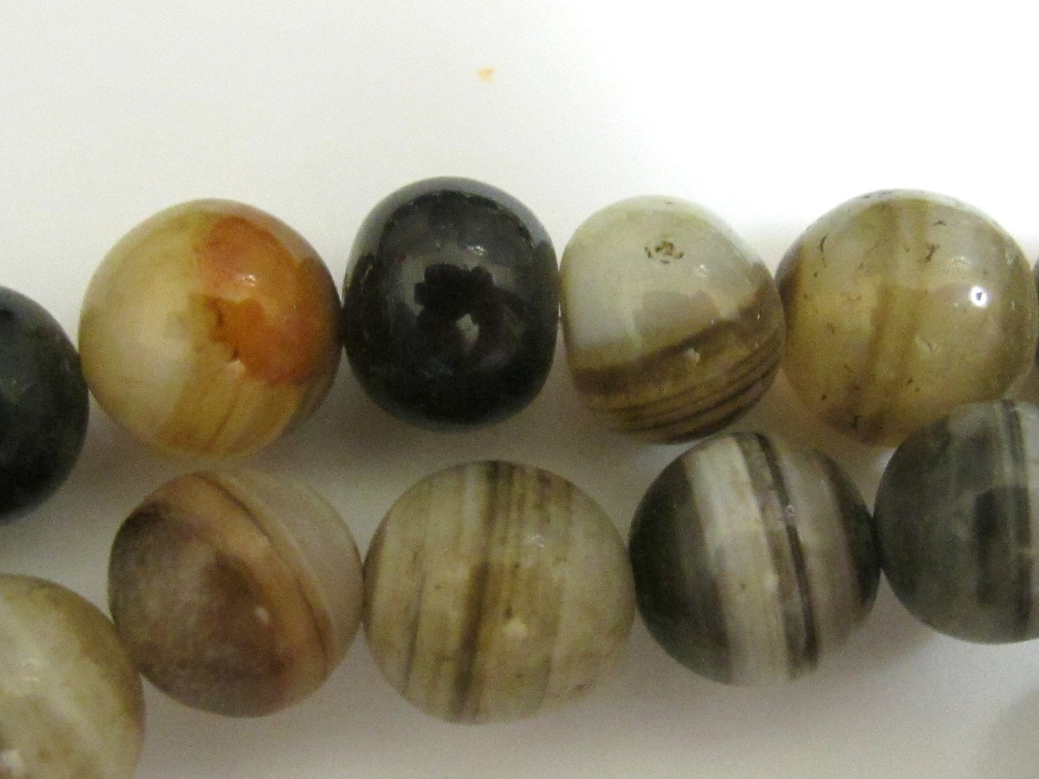 Vintage Tibetan Banded Agate beads - 2 beads - GM028