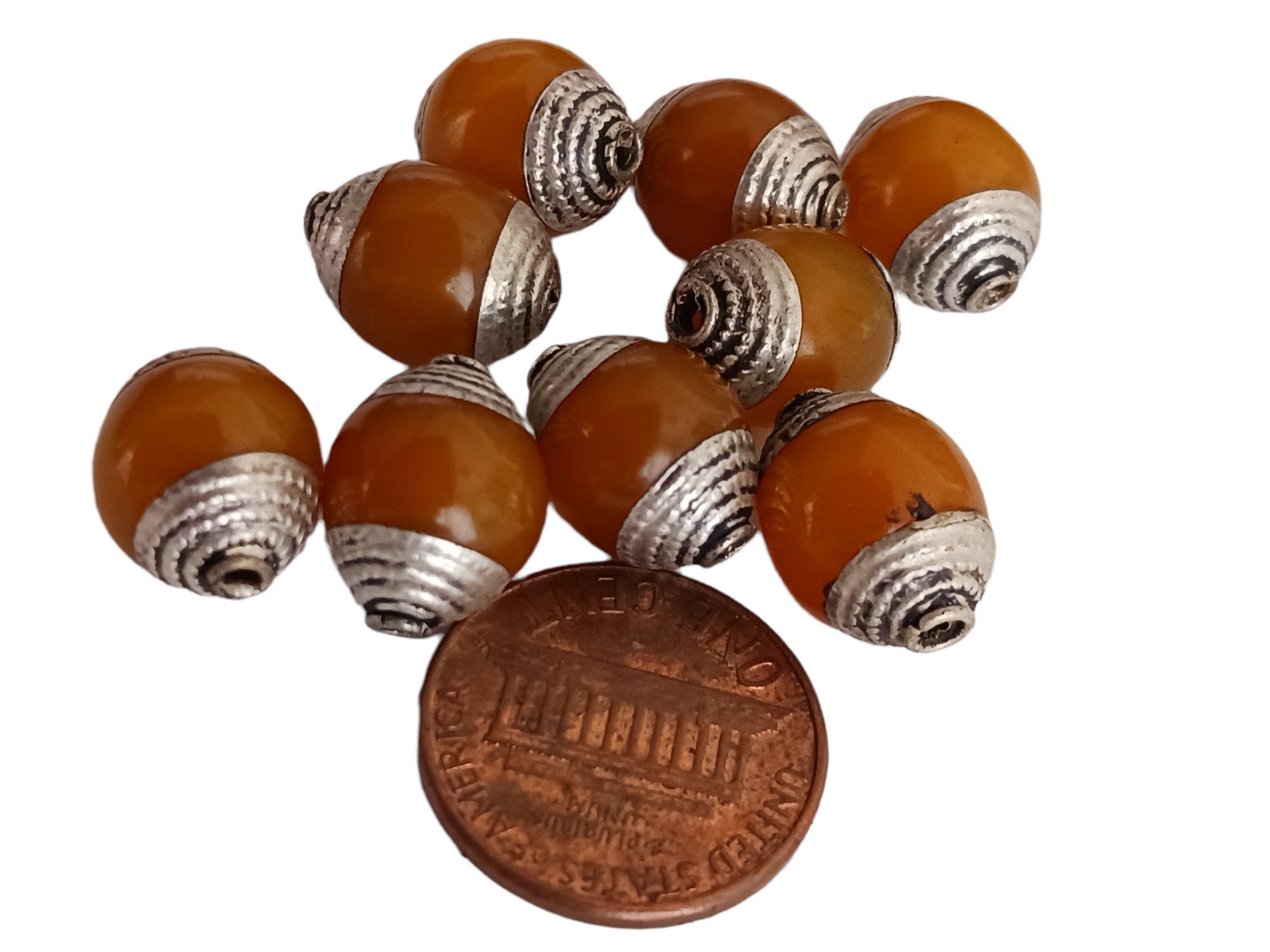 4 BEADS - Tibetan copal resin antiqued silver finish capped beads Nepal - BD715C