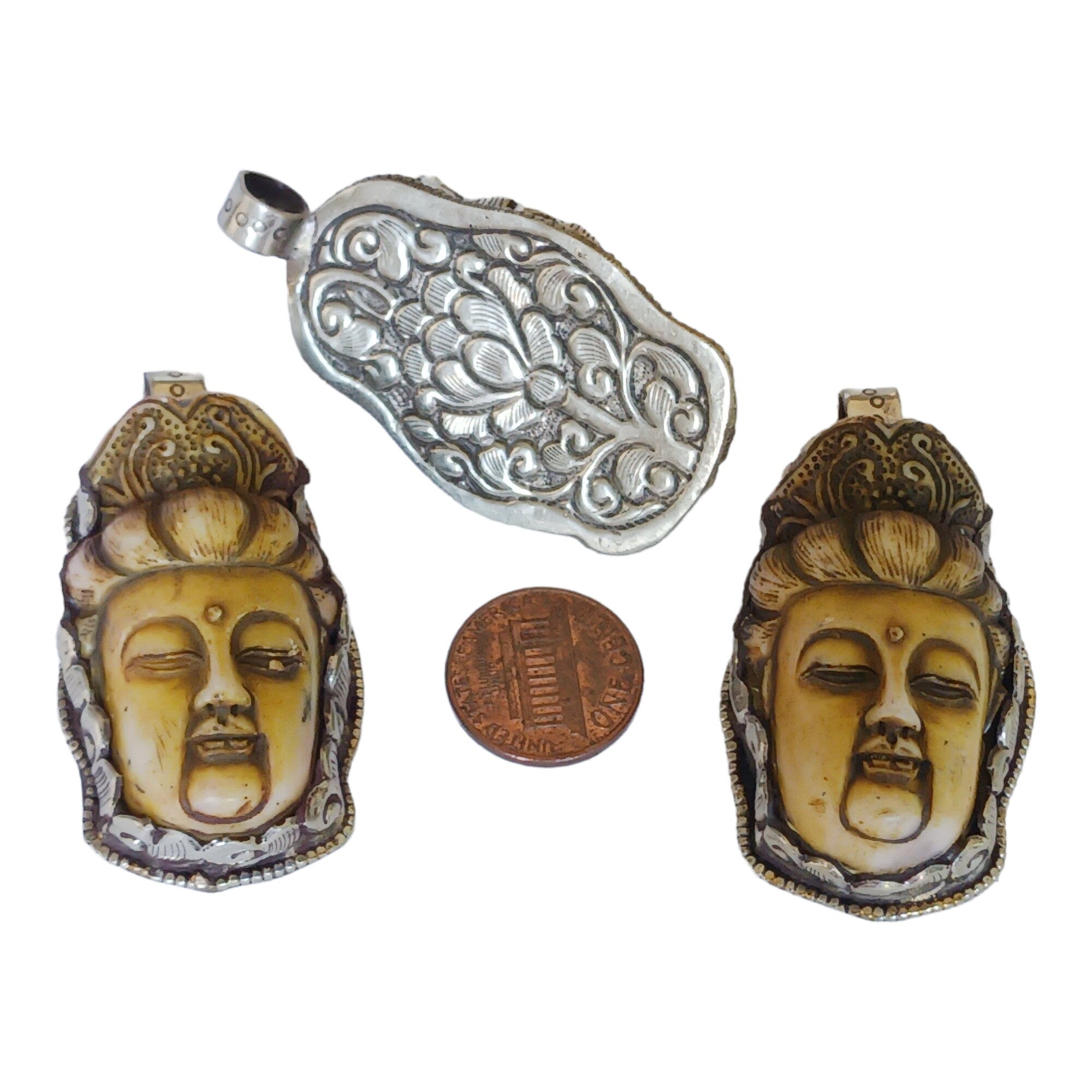 1 Pendant - Large recycled cattle bone Buddha pendant with floral carving on reverse side from Nepal -PB006T