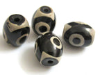 Tibetan etched agate dzi bead - GM043 - 1 bead