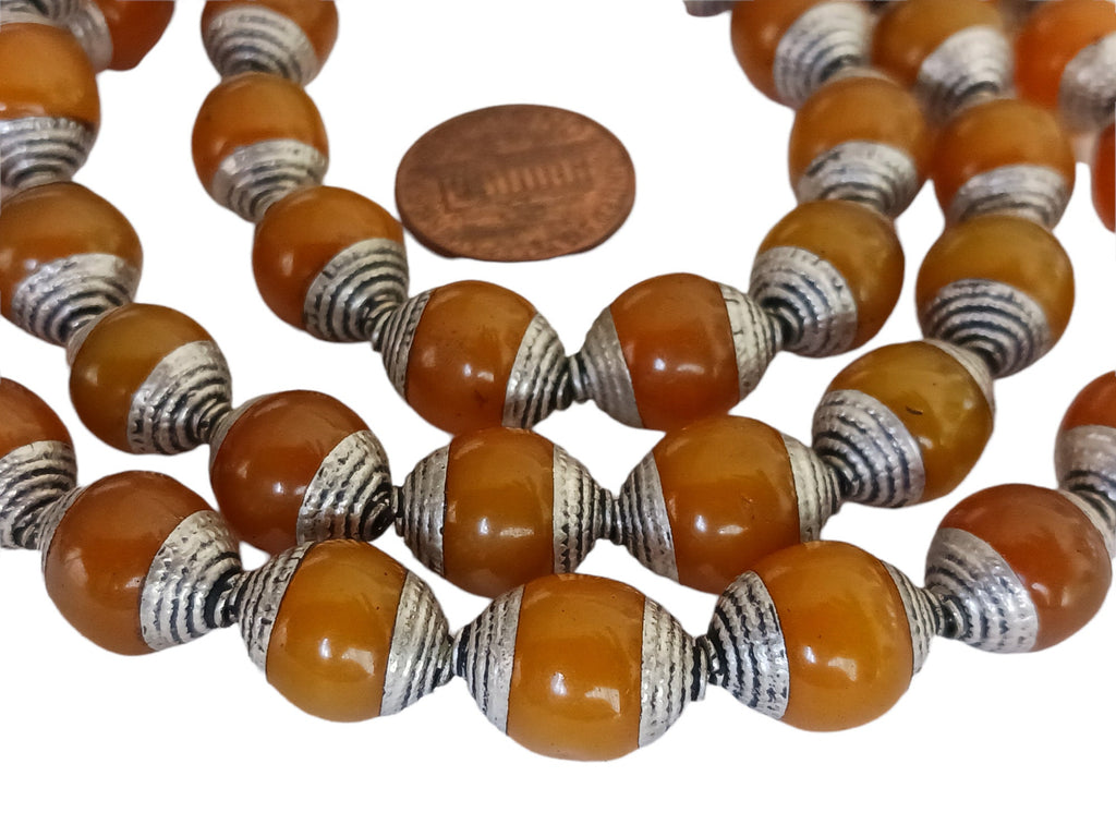 4 BEADS - Tibetan copal resin antiqued silver finish capped beads Nepal - BD715C