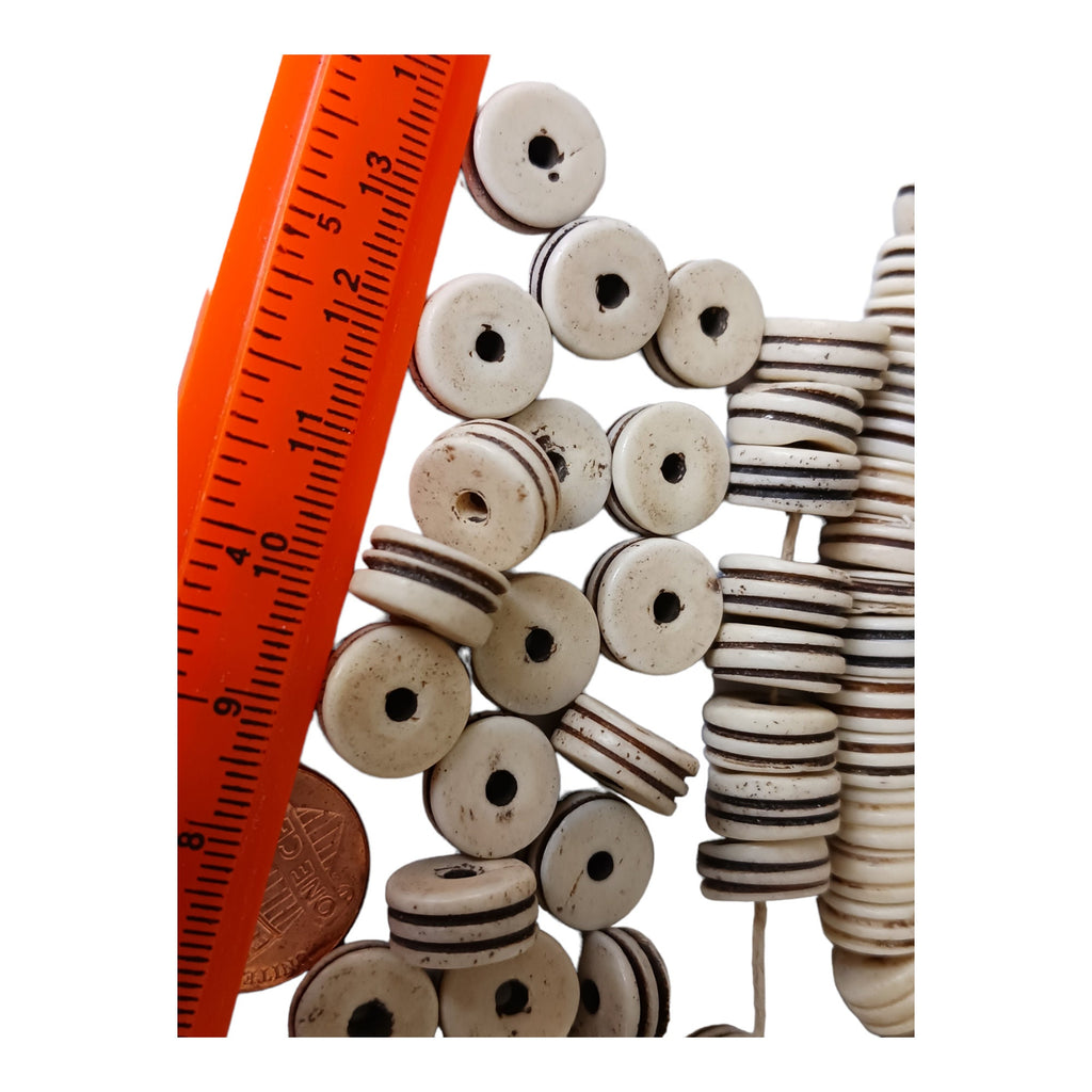 10 Beads - Small old Ethnic Naga natural conch shell grooved rondelle disc beads 11-12 mm wide x 5-6 mm size - CH072A
