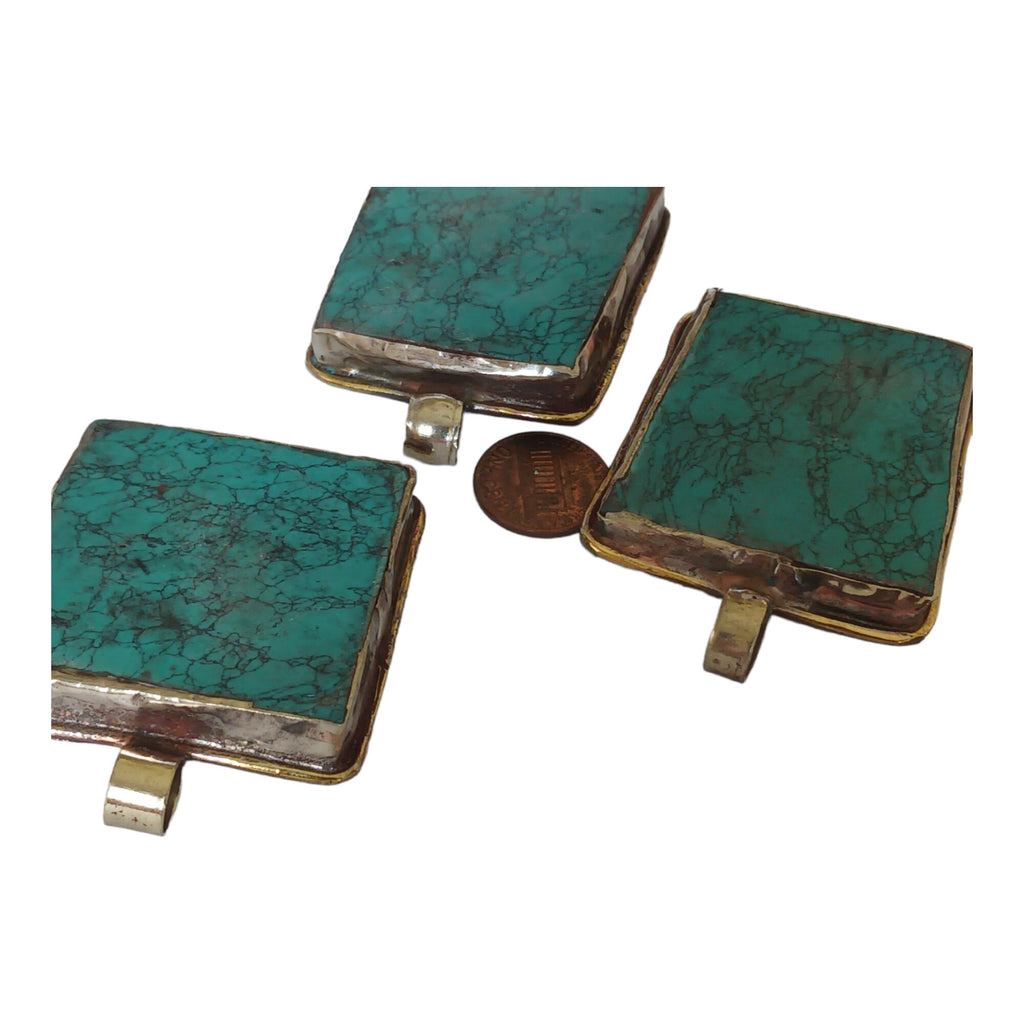 1 Pendant - Reversible Tibetan turquoise gemstone pendant with floral design on reverse side Nepal - PM622K