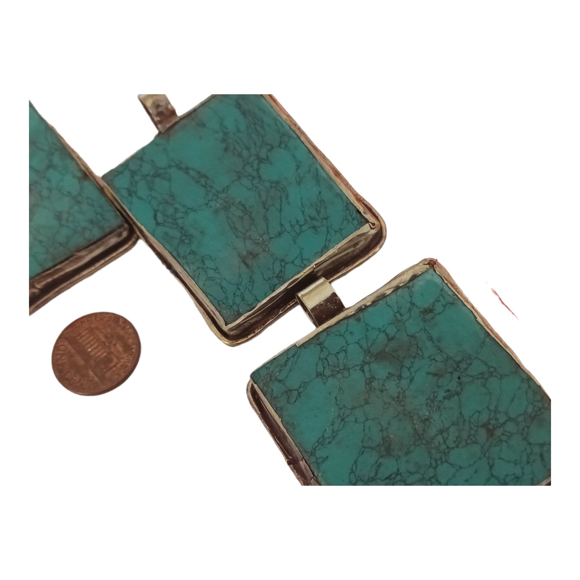 1 Pendant - Reversible Tibetan turquoise gemstone pendant with floral design on reverse side Nepal - PM622K