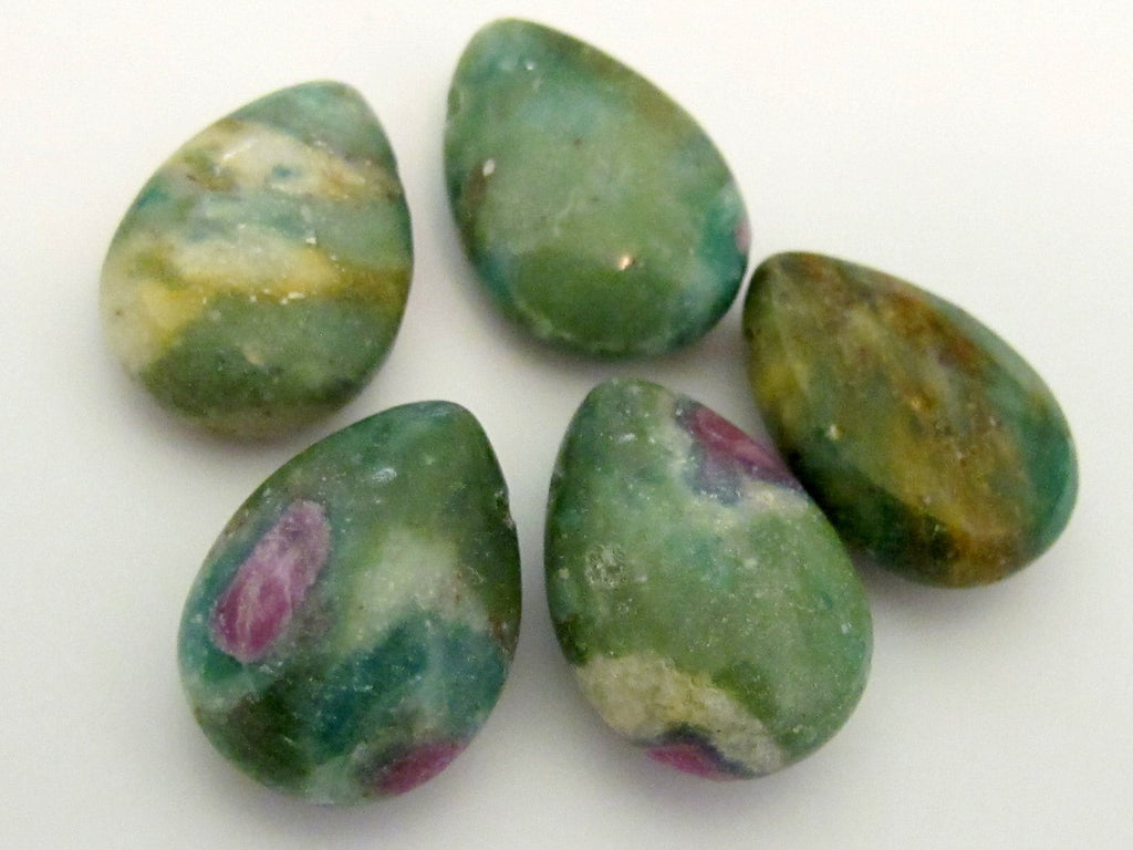 Ruby Zoisite gemstone drop beads - 2 beads - GM063