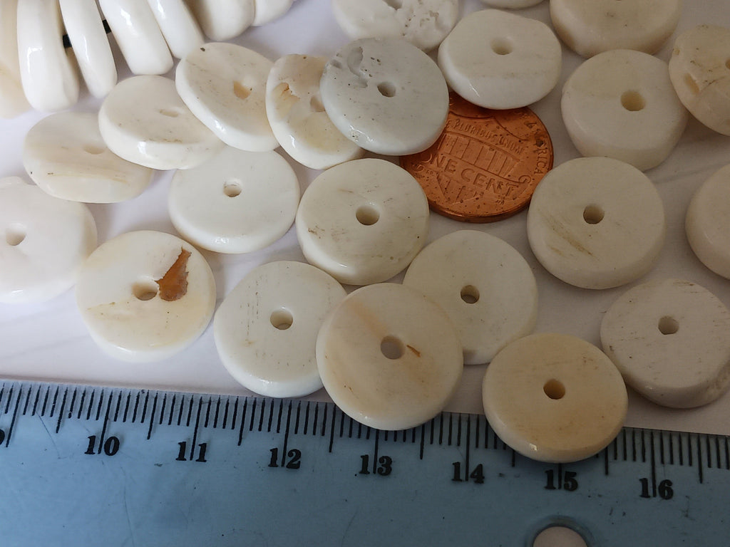 10 Beads - Tibetan Nepal Ethnic Naga conch shell flat disc beads 15-16 mm size - CH080