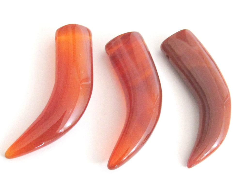1 piece - Carnelian gemstone tusk horn pendant - GM080