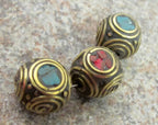2 pieces - Beautiful cuboid Concentric circles design nepal Brass Beads - BD068