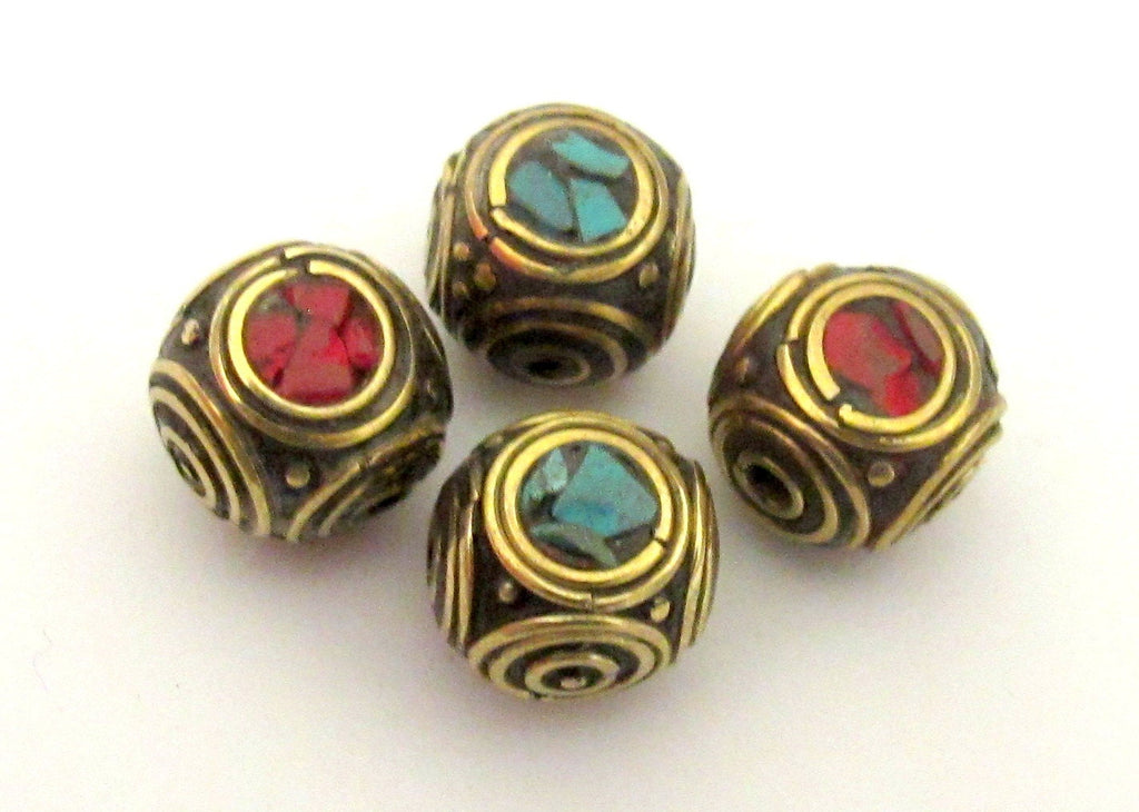4 pieces - Beautiful cuboid nepal brass beads - BD068K