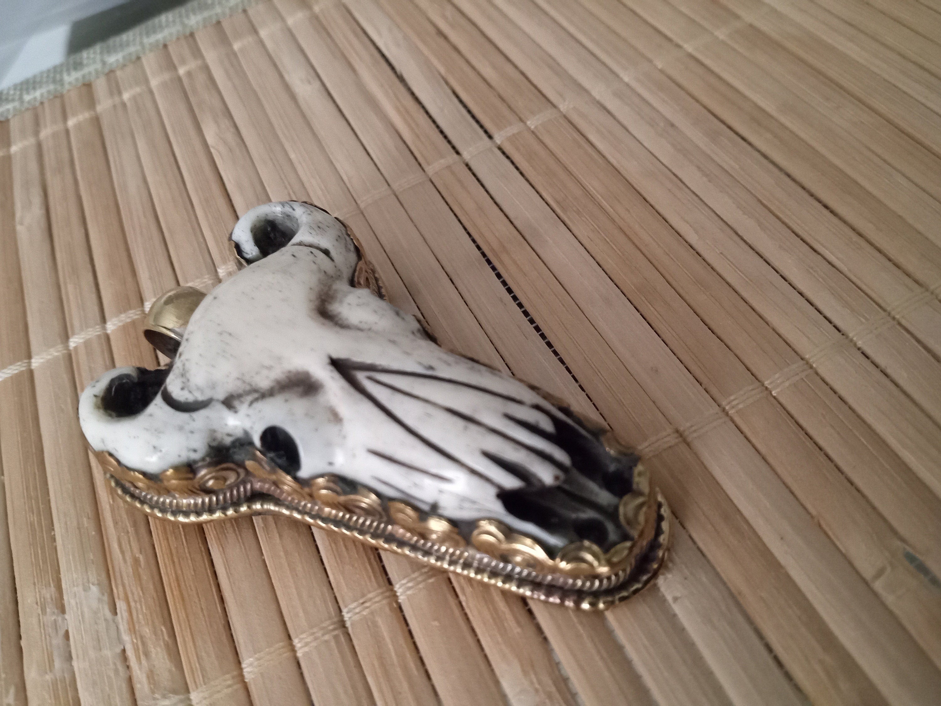 1 Pendant - Large size recycled cattle bone bull head design skull shape pendant with reverse side floral carving design on brass- PM415E