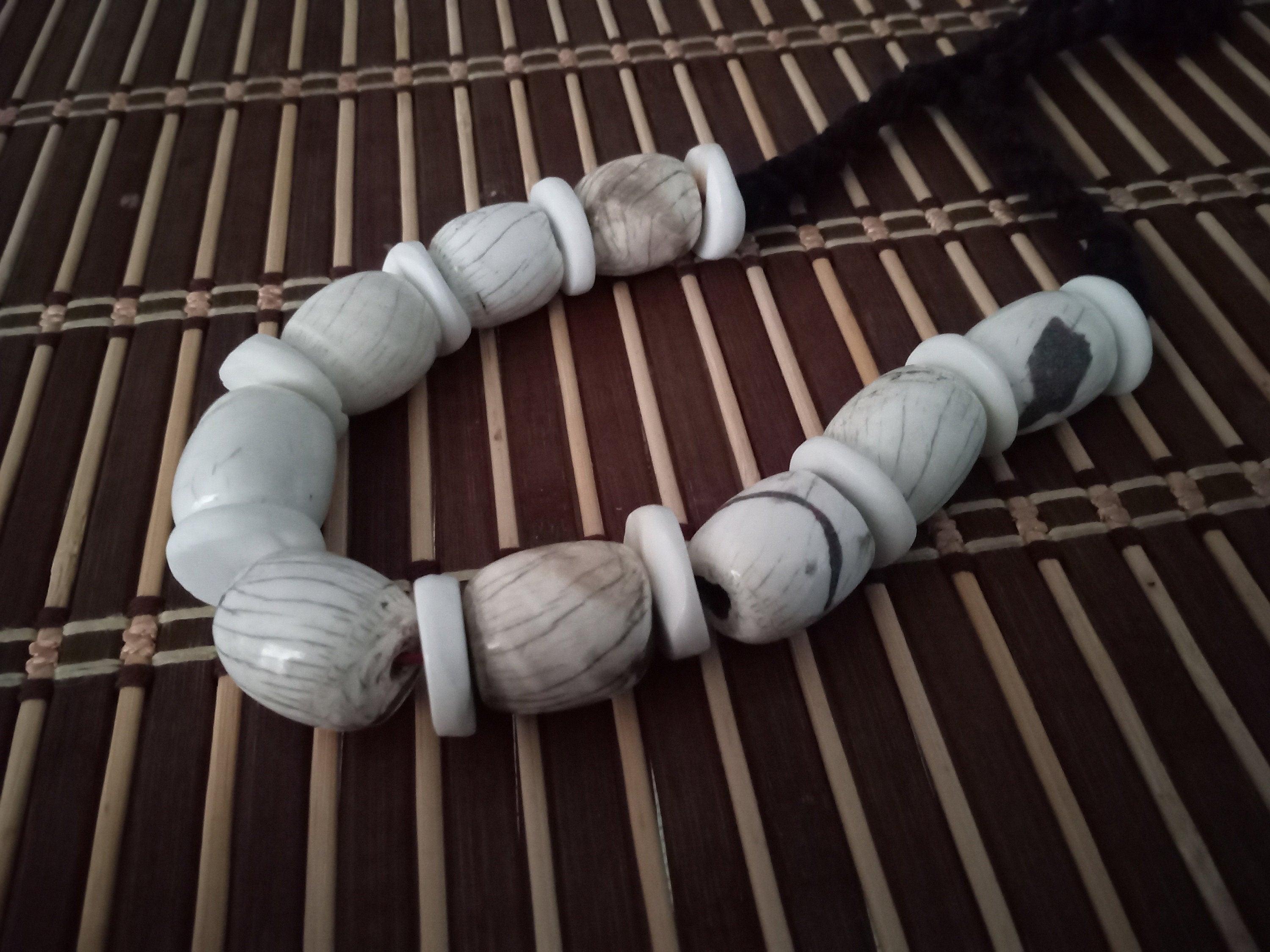 Nepal ethnic naga conch shell bead strand rustic beads barrel shape and disc shape nepalese tribal inlaid shell beads STR006F