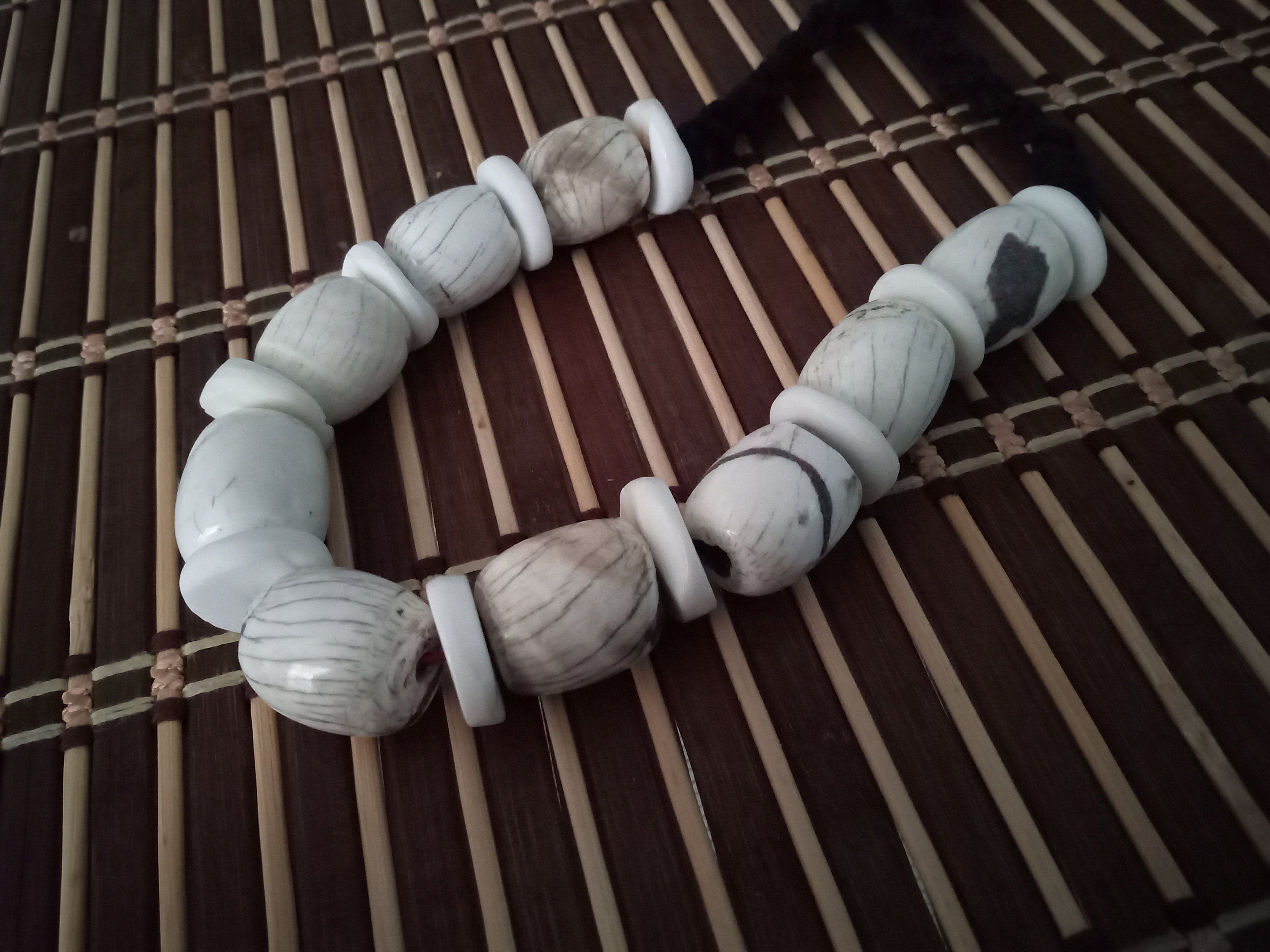Nepal ethnic naga conch shell bead strand rustic beads barrel shape and disc shape nepalese tribal inlaid shell beads STR006F