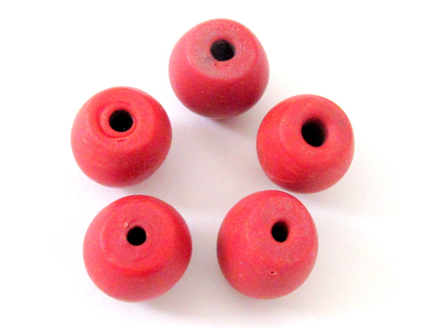 Nepalese red sherpa coral glass beads - 2 beads - BD317