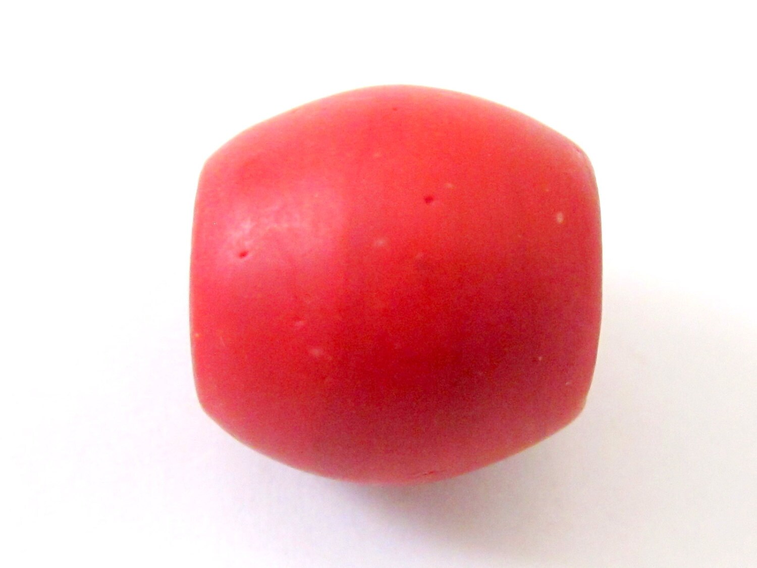 Nepalese red sherpa coral glass beads - 2 beads - BD317